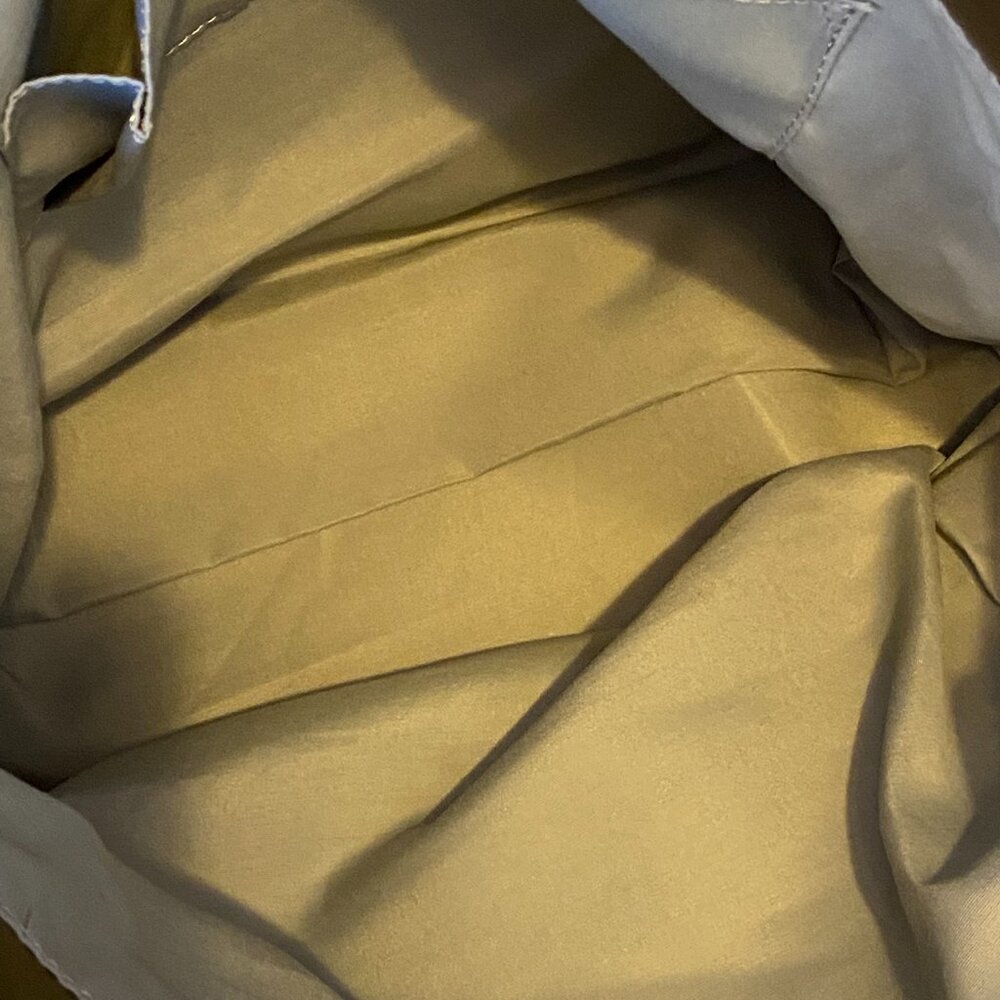 Kenneth Cole Large Tote - Picture 6 of 10